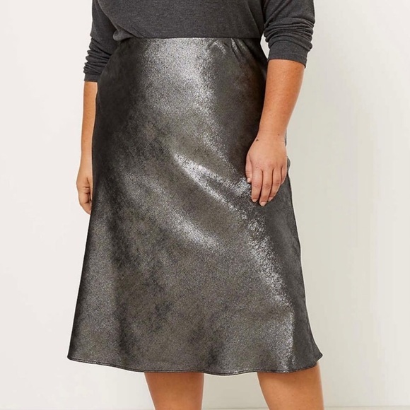NWT LOFT Shimmery Flowy Midi Skirt - Picture 1 of 5